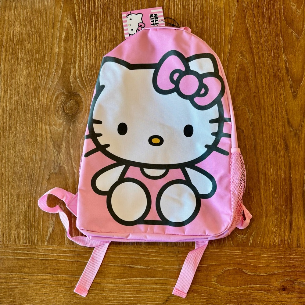 NWT Hello Kitty child’s pink backpack - Picture 3 of 10